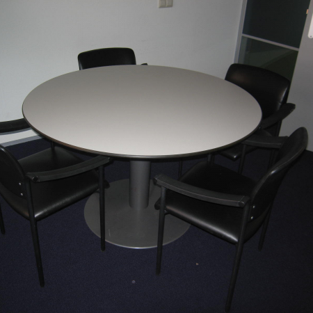Ahrend vergadertafel doorsnede 100 cm Ahrend vergadertafel doorsnede 100 cm