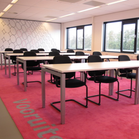 Kwadrant bureau 160 x 80 cm met aluminium frame Kwadrant bureau 160 x 80 cm met aluminium frame