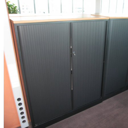 Ahrend roldeurkast 143 cm hoog zwart metallic Ahrend roldeurkast 143 cm hoog zwart metallic