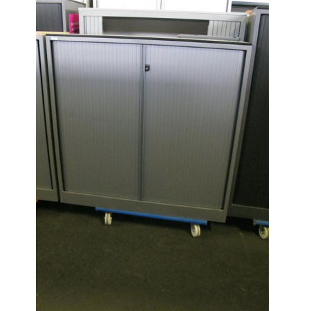 Ahrend roldeurkast 105 cm hoog zilvergrijs Ahrend roldeurkast 105 cm hoog zilvergrijs