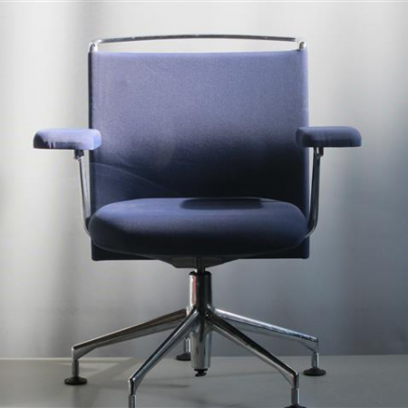 Vitra Ypsilon Belinni vergaderstoel donkerblauw Vitra Ypsilon Belinni vergaderstoel donkerblauw
