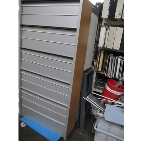 Overtoom folderkast 195 cm hoog Overtoom folderkast 195 cm hoog