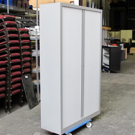 Markant V-store roldeurkast 195 cm hoog Markant V-store roldeurkast 195 cm hoog