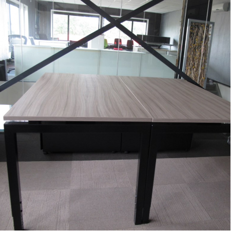 Kwadrant bureau 160 x 80 cm Kwadrant bureau 160 x 80 cm