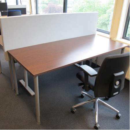 Ahrend 500 bureau 180 x 80 cm met wenge bureaublad