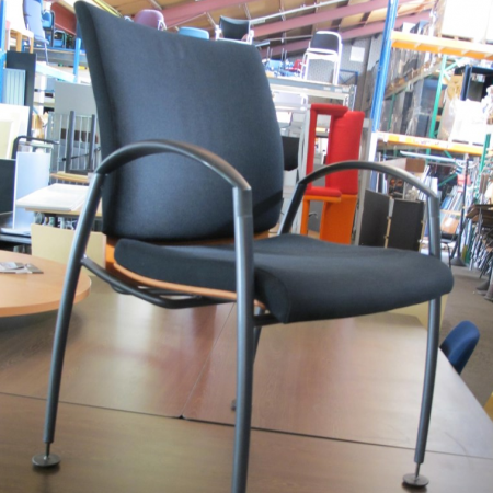 Sitag Cubic de Luxe bezoekersstoel Sitag Cubic de Luxe bezoekersstoel