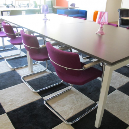 Kwadrant witte vergadertafel 160 x 160 cm Kwadrant witte vergadertafel 160 x 160 cm