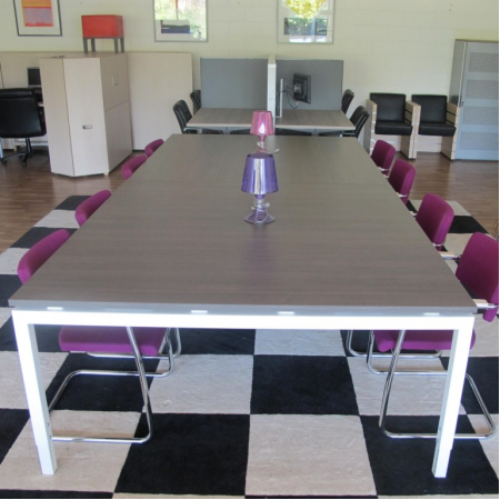 Kwadrant witte vergadertafel 160 x 160 cm Kwadrant witte vergadertafel 160 x 160 cm
