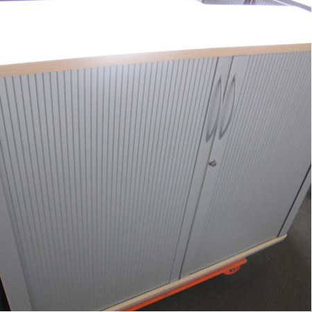 Steelcase Werndl rolluikkast 135 x 42 x 110 cm Steelcase Werndl rolluikkast 135 x 42 x 110 cm