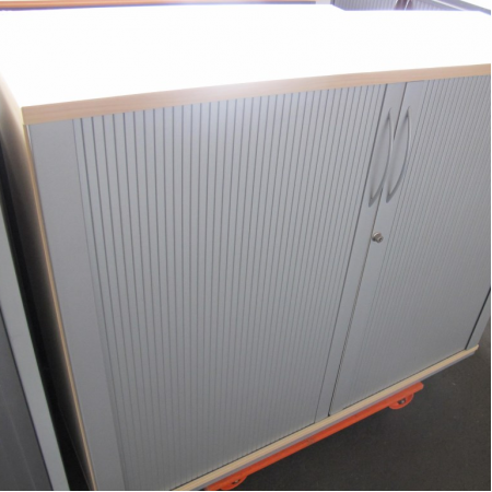 Steelcase Werndl rolluikkast 135 x 42 x 110 cm Steelcase Werndl rolluikkast 135 x 42 x 110 cm