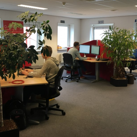 Voortman callcenter bureau op maat slinger verstelbaar Voortman callcenter bureau op maat slinger verstelbaar