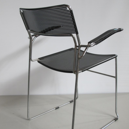 Retro design stalen sledestoel Retro design stalen sledestoel