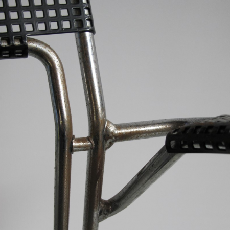 Retro design stalen sledestoel Retro design stalen sledestoel