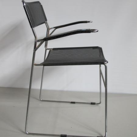 Retro design stalen sledestoel Retro design stalen sledestoel