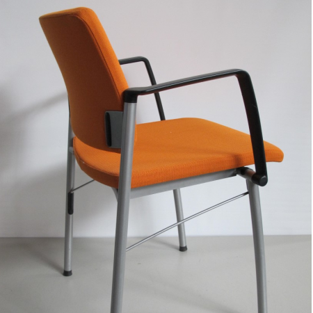 Ahrend 312 bezoekersstoel stapelbaar Ahrend 312 bezoekersstoel stapelbaar