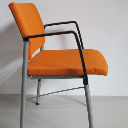 Ahrend 312 bezoekersstoel stapelbaar Ahrend 312 bezoekersstoel stapelbaar