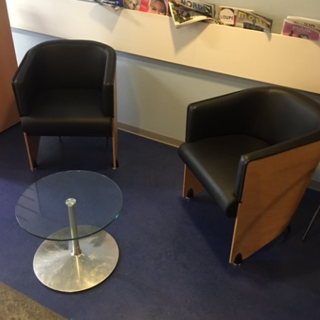 Club fauteuil zwart gestoffeerd Club fauteuil zwart gestoffeerd