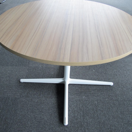 Ahrend Mehes ronde vergadertafel Ahrend Mehes ronde vergadertafel