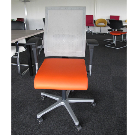Ahrend 250 bureaustoel refurbished Ahrend 250 bureaustoel refurbished