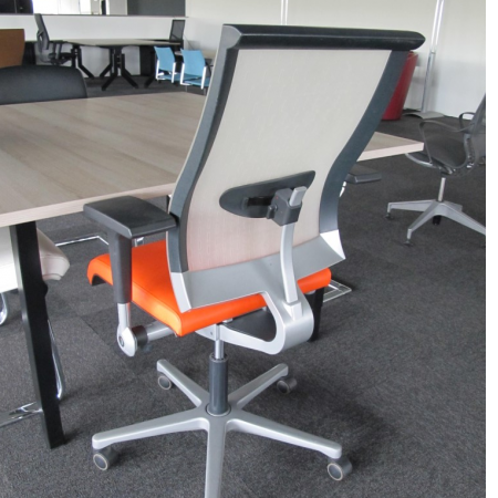 Ahrend 250 bureaustoel refurbished Ahrend 250 bureaustoel refurbished