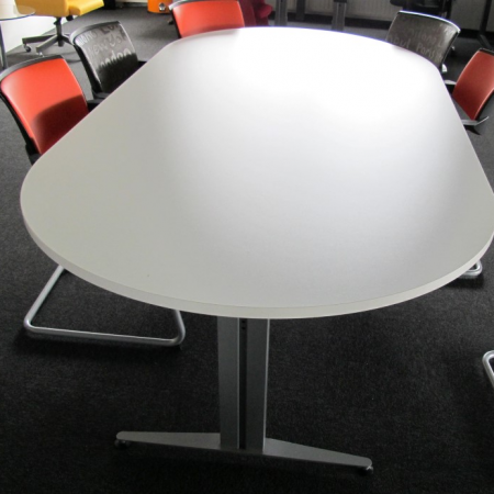 Kembo vergadertafel ovaal 240 x 120 cm Kembo vergadertafel ovaal 240 x 120 cm