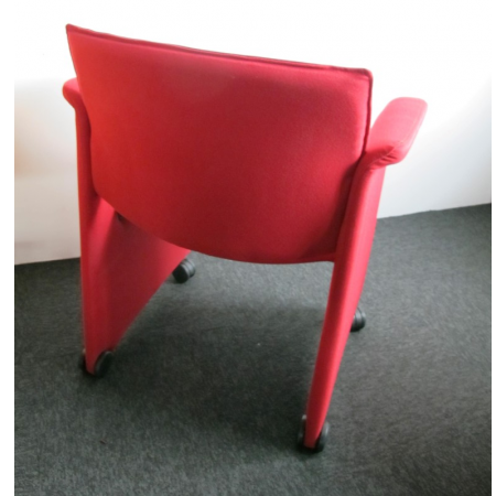 Ahrend 265 bezoekersstoel nieuw gestoffeerd rood Ahrend 265 bezoekersstoel nieuw gestoffeerd rood