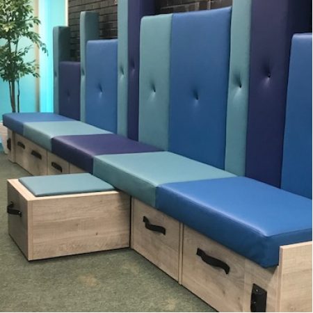 Ahrend 320 nieuw gestoffeerd Ahrend 320 nieuw gestoffeerd