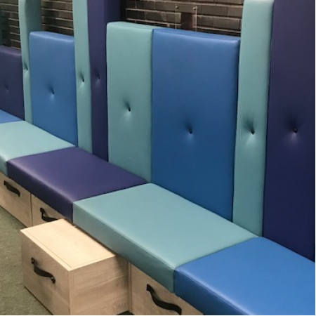 Ahrend 320 nieuw gestoffeerd Ahrend 320 nieuw gestoffeerd