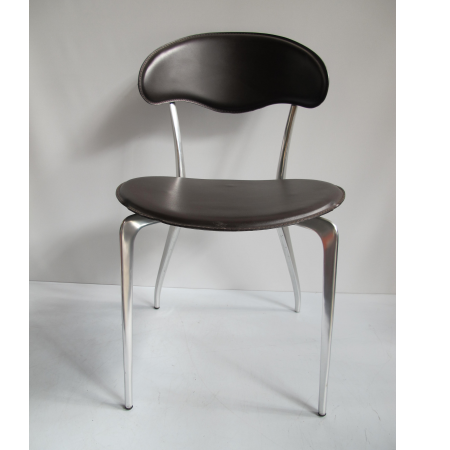 Italiaanse design stoel Italiaanse design stoel