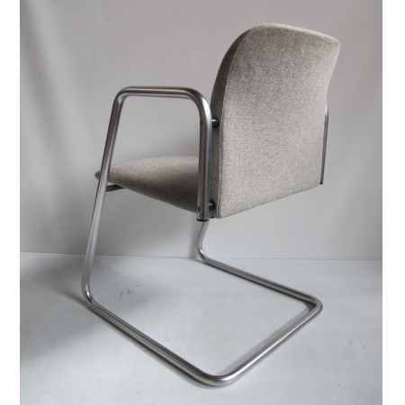 Designstoel rvs geborsteld frame Designstoel rvs geborsteld frame