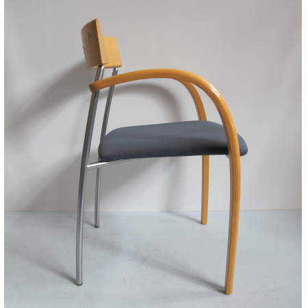 Tonon vergaderstoel blauw Tonon vergaderstoel blauw