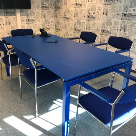 Kwadrant vergadertafel, blauw