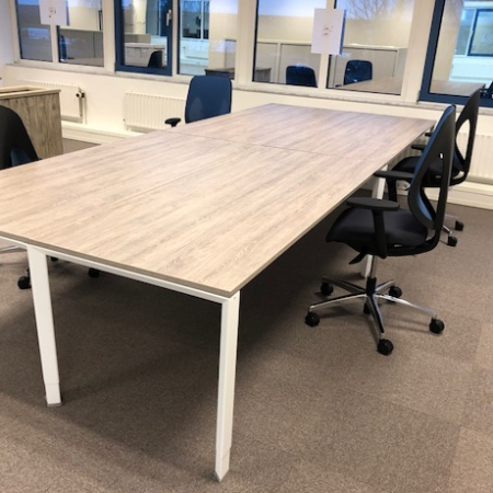 Ahrend 700 vergadertafel Ahrend 700 vergadertafel