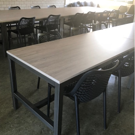 Kwadrant horeca tafel