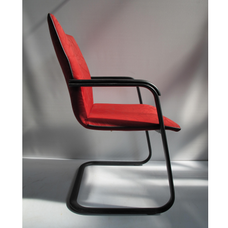 Artifort sledestoel rood Artifort sledestoel rood