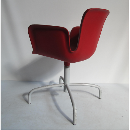 Cappellini Juli kuipstoel rood Cappellini Juli kuipstoel rood