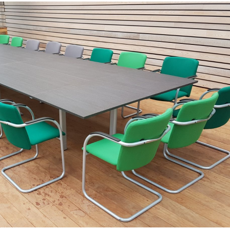 Lande Cole vergaderstoel nieuw gestoffeerd Lande Cole vergaderstoel nieuw gestoffeerd
