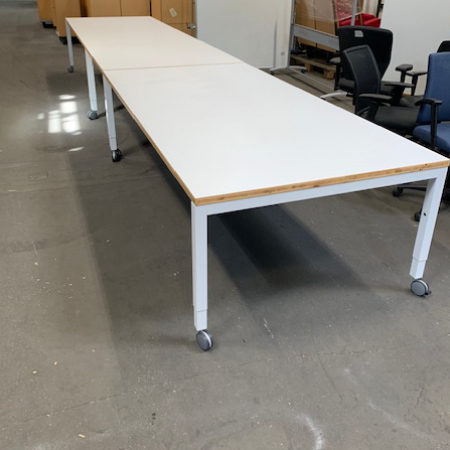Voortman verrijdbare vergadertafel, 120 cm Voortman verrijdbare vergadertafel, 120 cm