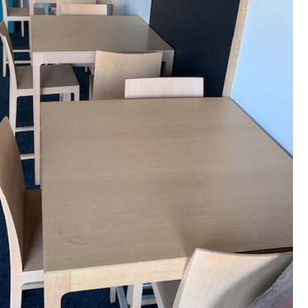 Crassevig Anna design tafel Crassevig Anna design tafel