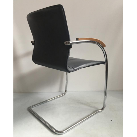 Thonet S79 sledestoel leder kleur zwart Thonet S79 sledestoel leder kleur zwart
