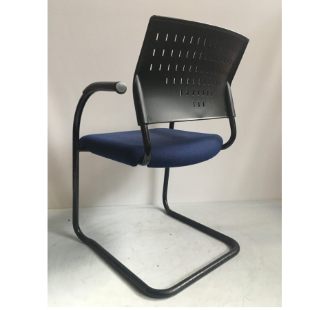 Klöber stoel kleur blauw/zwart Klöber stoel kleur blauw/zwart