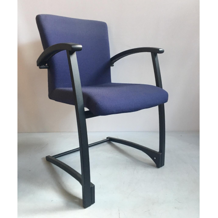 Kinnarps sledestoel blauw Kinnarps sledestoel blauw