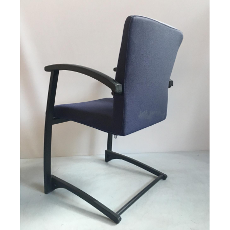 Kinnarps sledestoel blauw Kinnarps sledestoel blauw