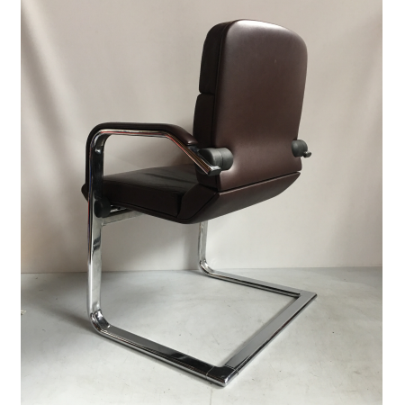 Ahrend sledestoel bruin leder Ahrend sledestoel bruin leder