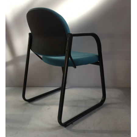 Ahrend 2400 conferentiestoel blauw Ahrend 2400 conferentiestoel blauw