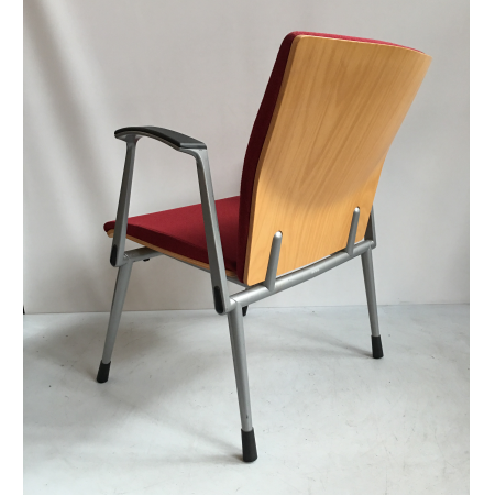 Ahrend 330 vergaderstoel rood Ahrend 330 vergaderstoel rood