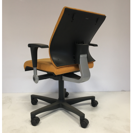 Ahrend 240 Centennial geel Ahrend 240 Centennial geel
