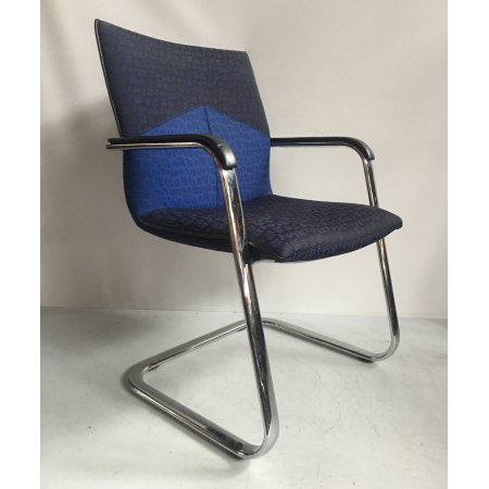 Artifort sledestoel blauw Artifort sledestoel blauw