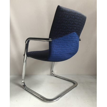 Artifort sledestoel blauw Artifort sledestoel blauw