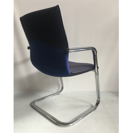 Artifort sledestoel blauw Artifort sledestoel blauw